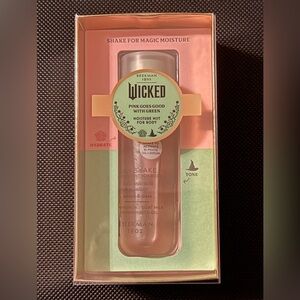 Beekman 1802 Wicked Moisture Mist - Gold and Black